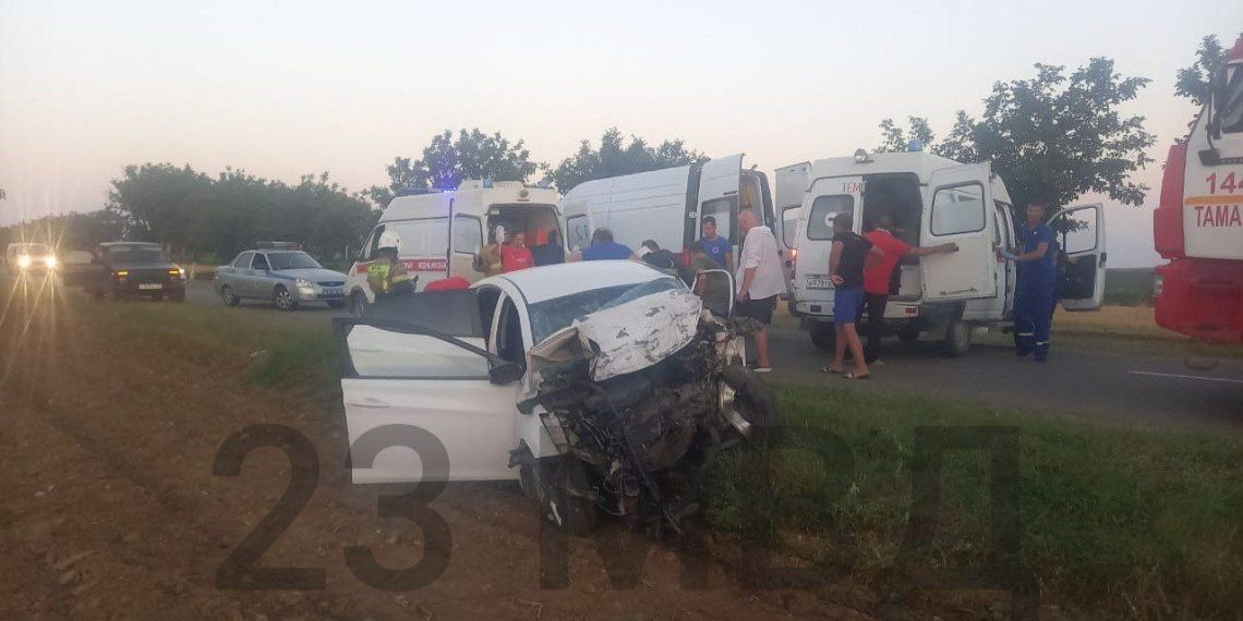 Стали известны подробности массового ДТП с 4 жертвами в Темрюкском районе Краснодарского края