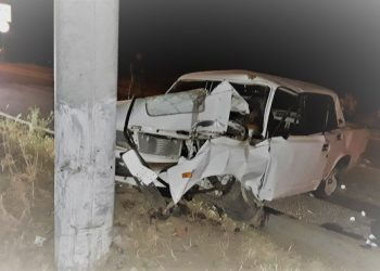 На Кубани водитель «семерки» врезался в столб и погиб