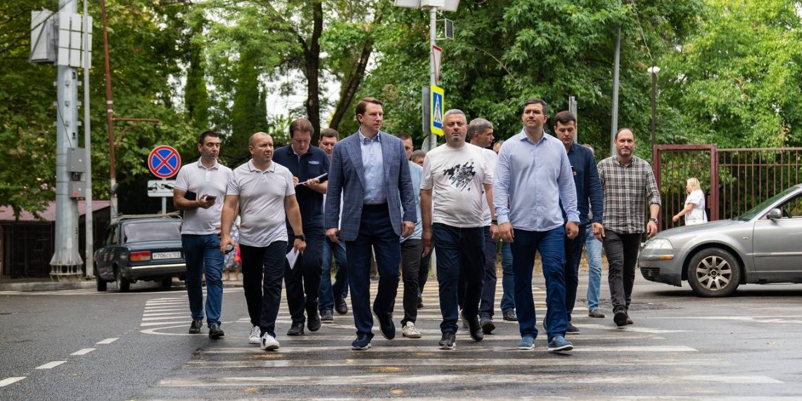 Копайгородский провел обход микрорайона Блиново