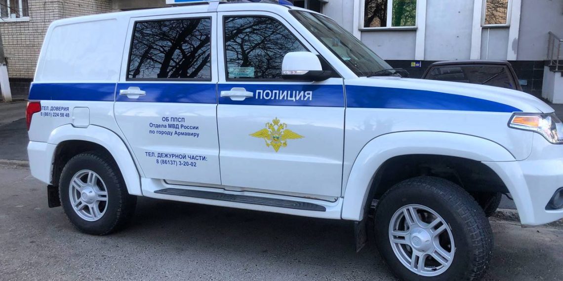 На Кубани мужчина несколько раз выстрелил в незнакомца из пистолета