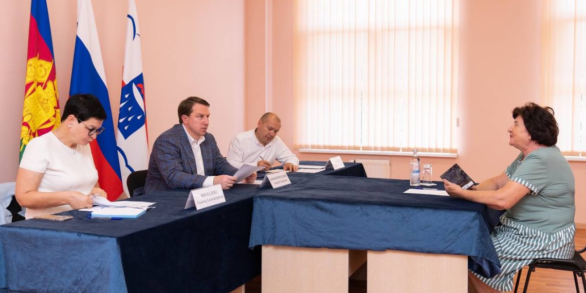 В Адлерском районе Сочи обновят 26 остановок