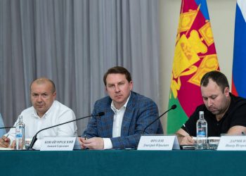 Копайгородский встретился с жителями села Веселое