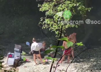 Отдыхающие жалуются на недоступность Ореховского водопада в Сочи