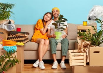 Аналитики рассказали, сколько нужно зарплат для покупки компактного жилья в Сочи