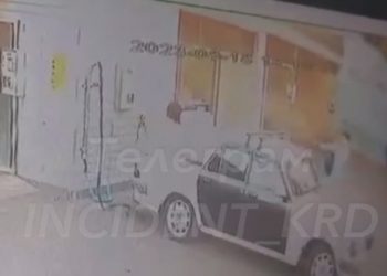 В Краснодаре неизвестный брызнул из баллончика в лицо 2-летней девочке