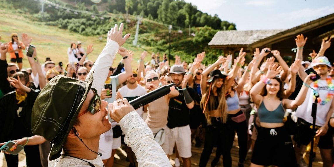 В сентябре на «Роза Хутор» выступят более 50 артистов