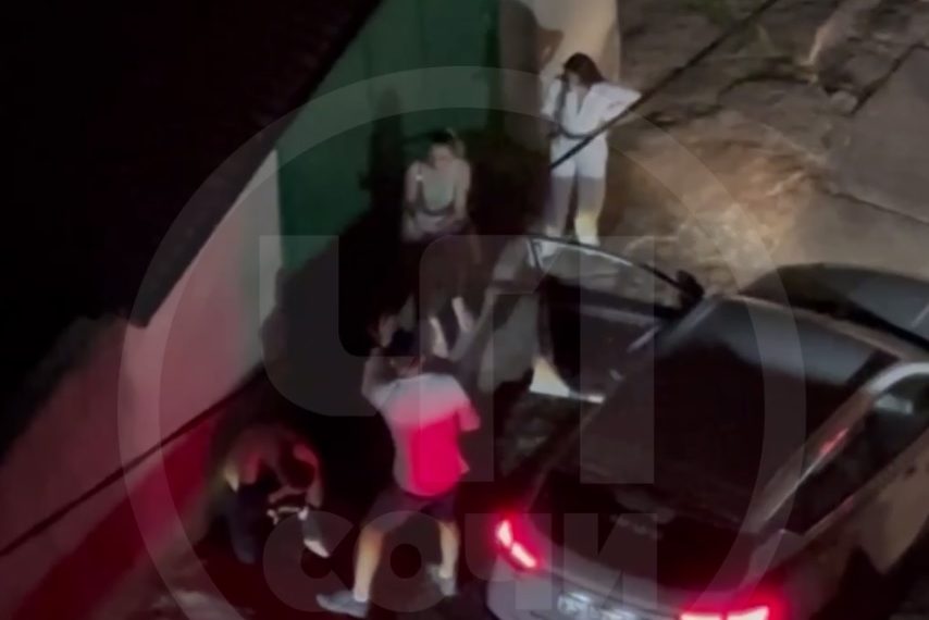 В Сочи полиция проверяет информацию о конфликте с участием таксиста с ножом