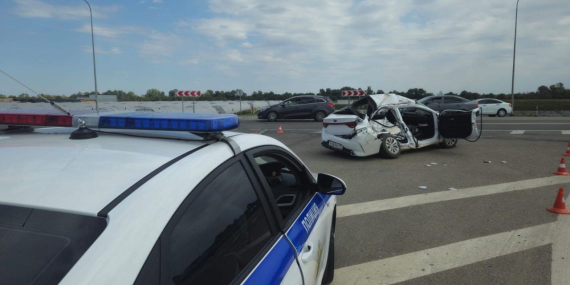 В ДТП с КамАЗом на Кубани пострадала 6-летняя девочка