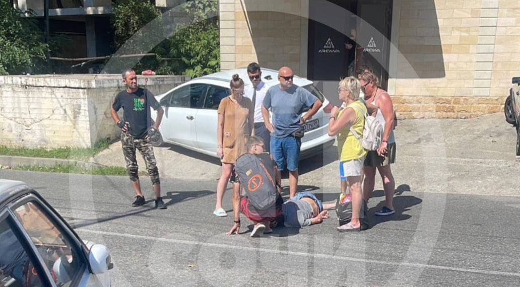 В Сочи водитель мопеда сбил человека и скрылся