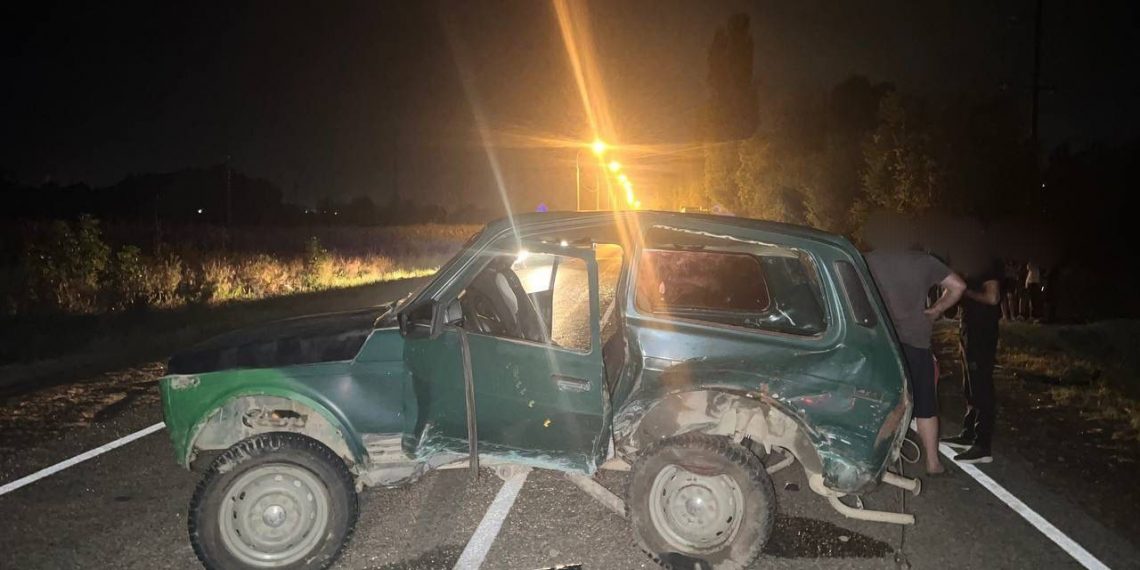 В ДТП с двумя ВАЗами на Кубани пострадали три человека
