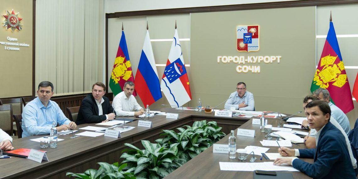 Копайгородский и Хуснуллин обсудили будущий обход Адлера