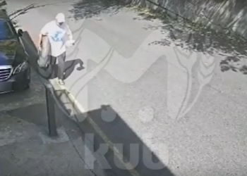 В Сочи мужчина, укравший запаску от «Мерседеса», попал на  видео