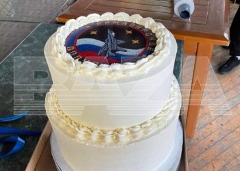 Baza: в Армавире летчиков-выпускников пытались отравить тортом и спиртным