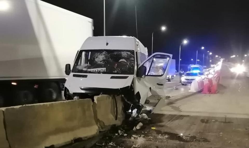 В ДТП с автобусом на Кубани пострадали 9 человек