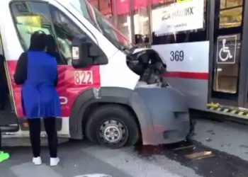 В ДТП с маршруткой и трамваем в Краснодаре пострадали 5 человек