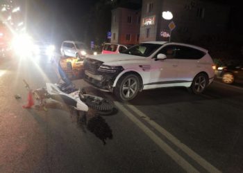 В Новороссийске Hyundai без номеров сбил 17-летнего мотоциклиста