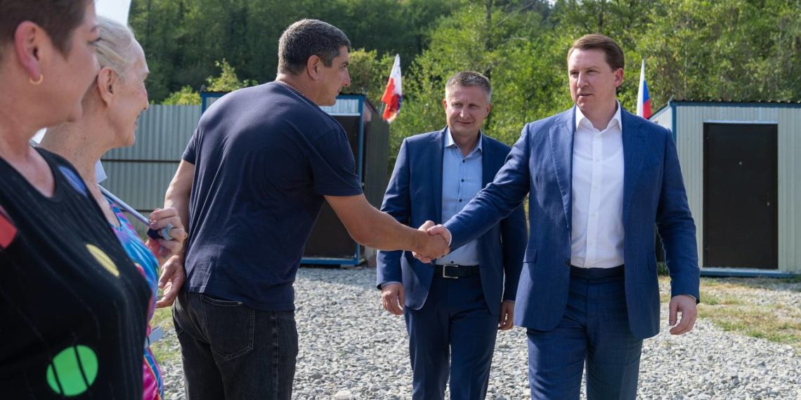 Копайгородский встретился с жителями Якорной Щели