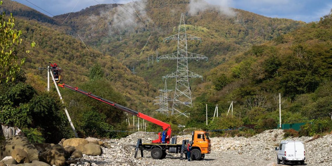 Копайгородский: в Сочи модернизировали ЛЭП в Лазаревском районе
