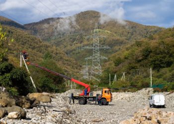Копайгородский: в Сочи модернизировали ЛЭП в Лазаревском районе