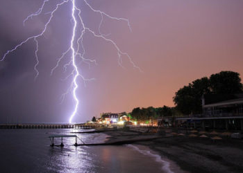 В Сочи ожидаются сильные дожди с грозами 10 и 11 октября