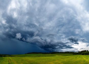 В Краснодарском крае наступил “штормовой понедельник”. Что это значит?