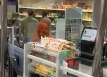 В Сочи двое мужчин в магазине подрались из-за бутылки водки