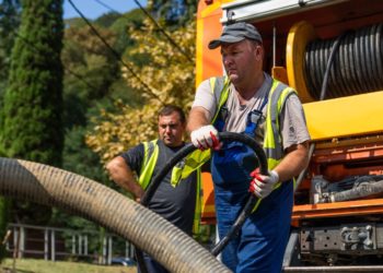 В Сочи привели в порядок 200 километров ливневок в 2023 году