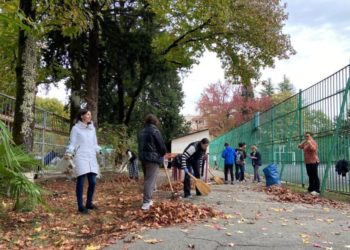 Жители Адлера скопом вышли на улицы