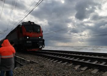 В Сочи пустили первый поезд Адлер – Москва