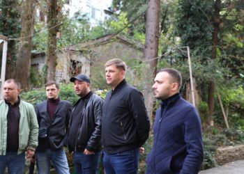 Проблемы решены. Депутаты Городского Собрания Сочи разобрались с проблемами жителей Завокзального района