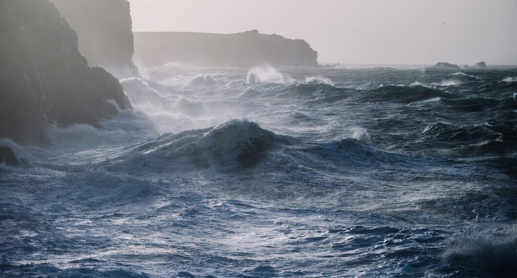 Лоо смыло в море