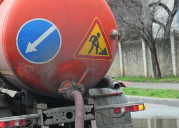 Из-за непогоды в Краснодаре дежурит водооткачивающая техника