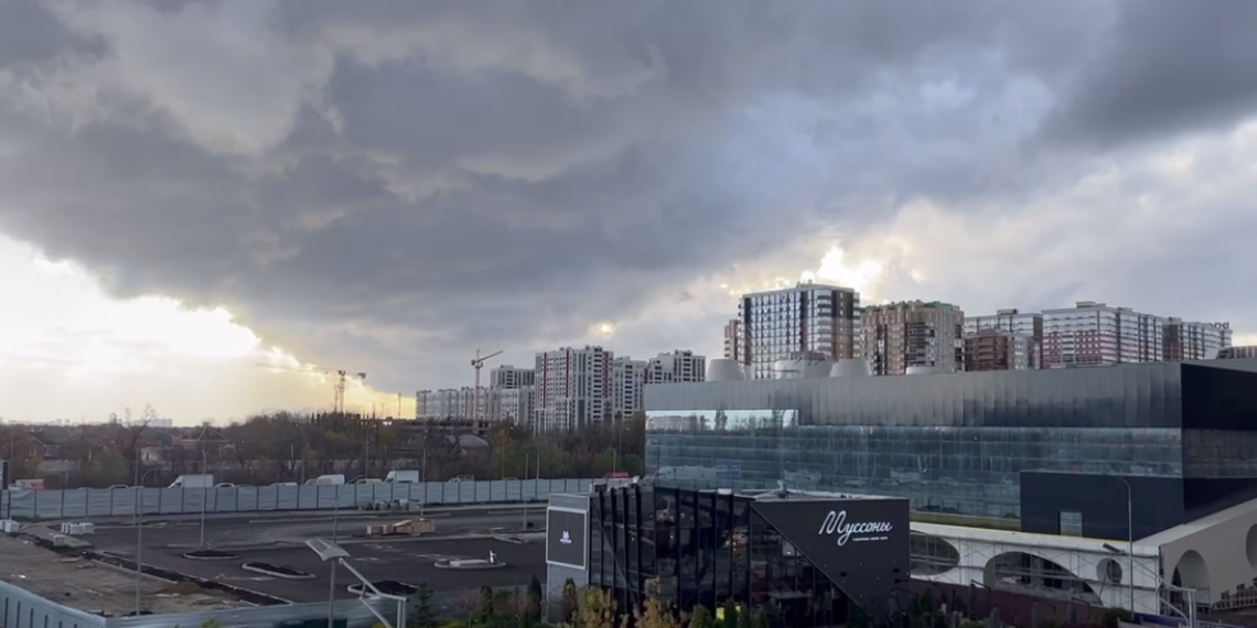 В Краснодаре «облако Апокалипсиса» сняли на видео