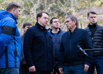 Копайгородский провел оперштаб на месте коммунальной аварии на Мамайке