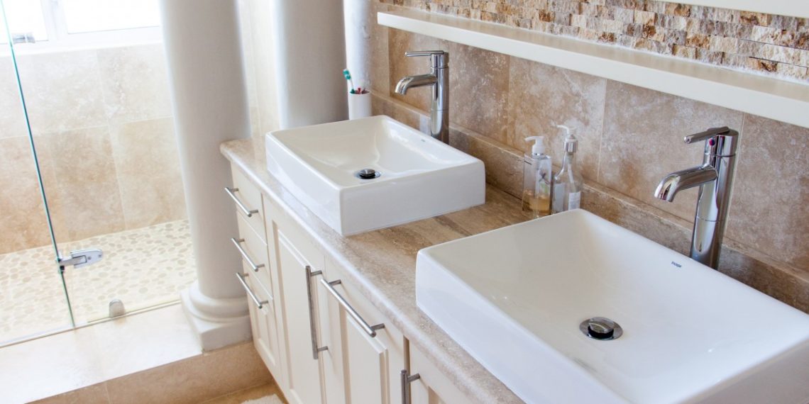 В Краснодаре устранили аварию, из-за которой на двух улицах отключили воду