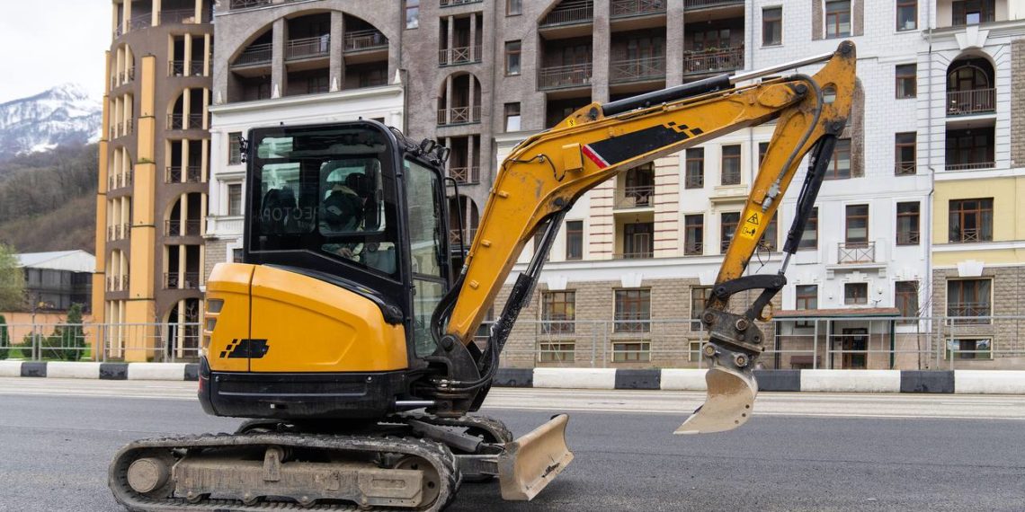 В Красной Поляне ремонтируют четырехкилометровый участок трассы А-149