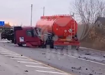 В ДТП с бензовозом и маршруткой на Кубани погибли три человека