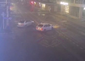 В ДТП с «Ладой» и иномаркой на Кубани пострадали два человека