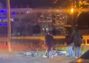 В Сочи иномарка сбила человека на скутере