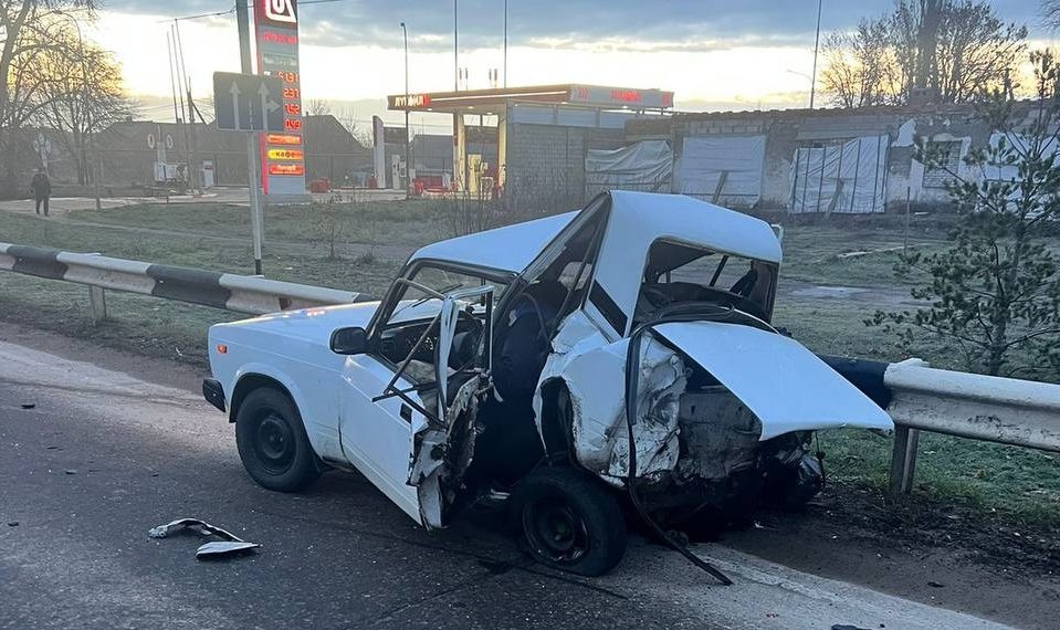 На Кубани водитель «семерки» погиб после столкновения с иномаркой