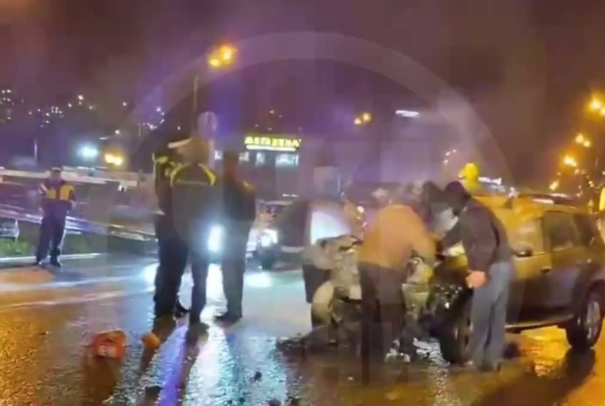 В ДТП с двумя авто в Сочи пострадал водитель