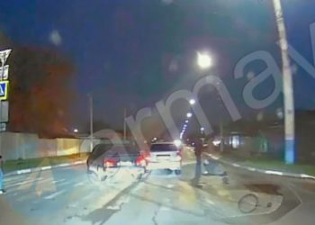 В Армавире автомобиль сбил человека