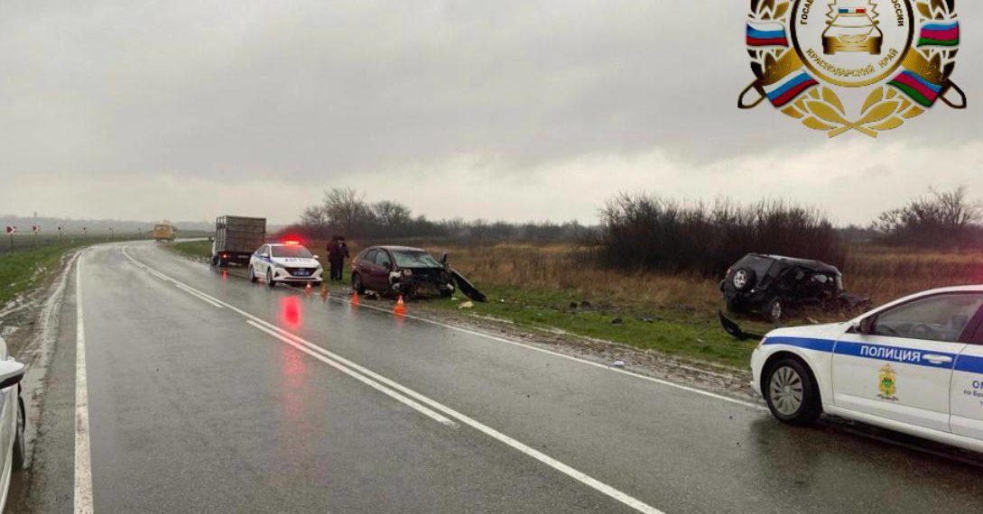 В ДТП на Кубани погибла женщина и ее семилетний сын