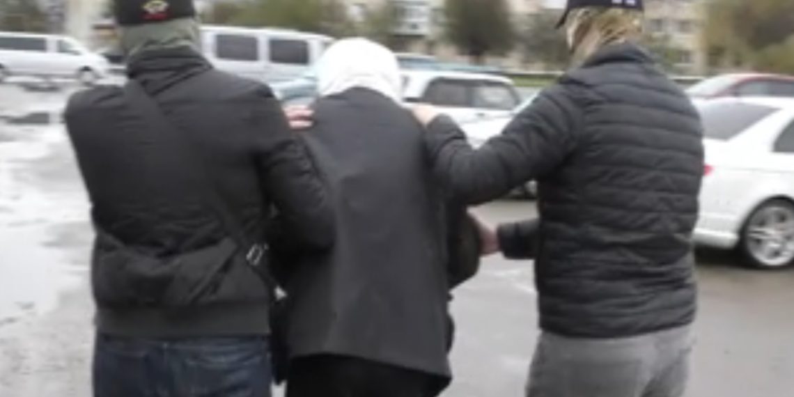 Сотрудники ФСБ задержали жителя Кубани, который собирался воевать против РФ