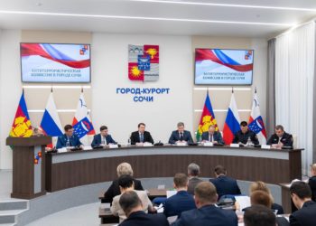 Копайгородский: на новогодние праздники в Сочи ждут 280 тысяч туристов