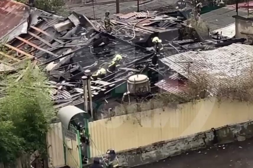 На пожаре в Сочи погиб человек, еще 15 эвакуировали