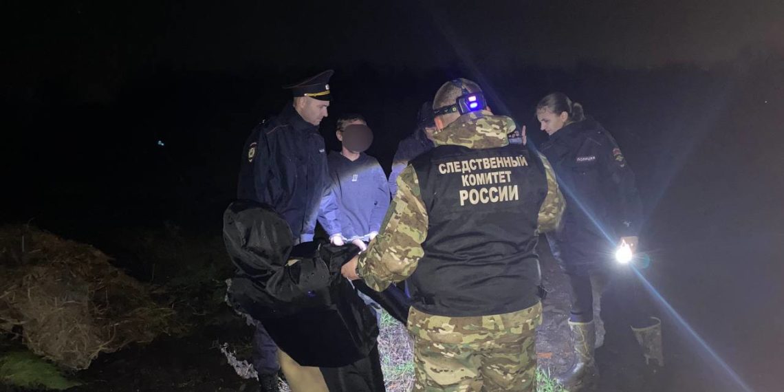 На Кубани двое мужчин убили коллегу руками, ногами и деталью от трактора