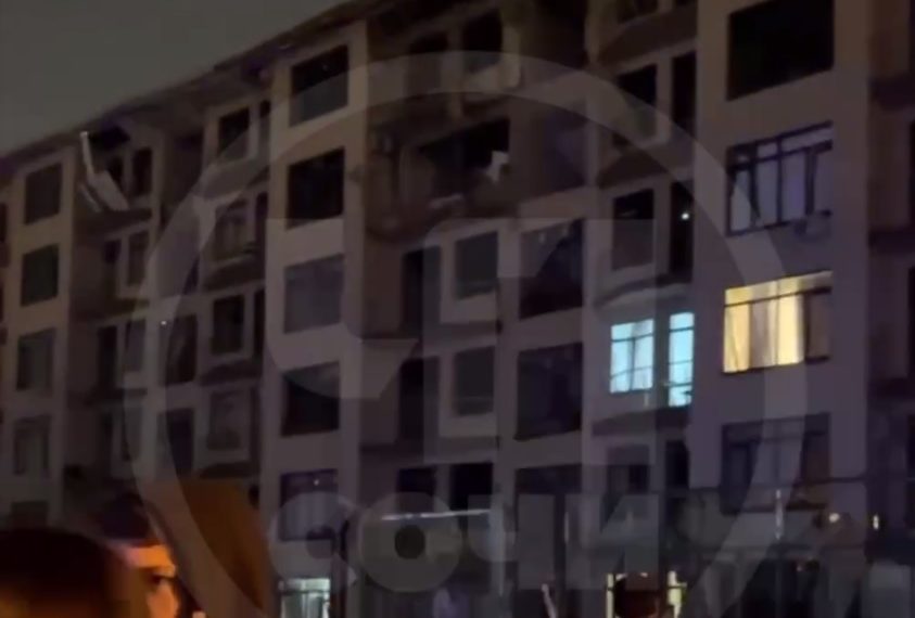 В Сириусе прогремел взрыв: очевидцы сообщили о пострадавшей