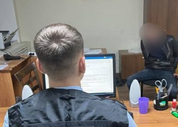 Пьяный житель Кубани чуть не зарезал кассиршу после ссоры