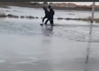 В посёлке Южном под Краснодаром дети ходят в школу по щиколотку в воде